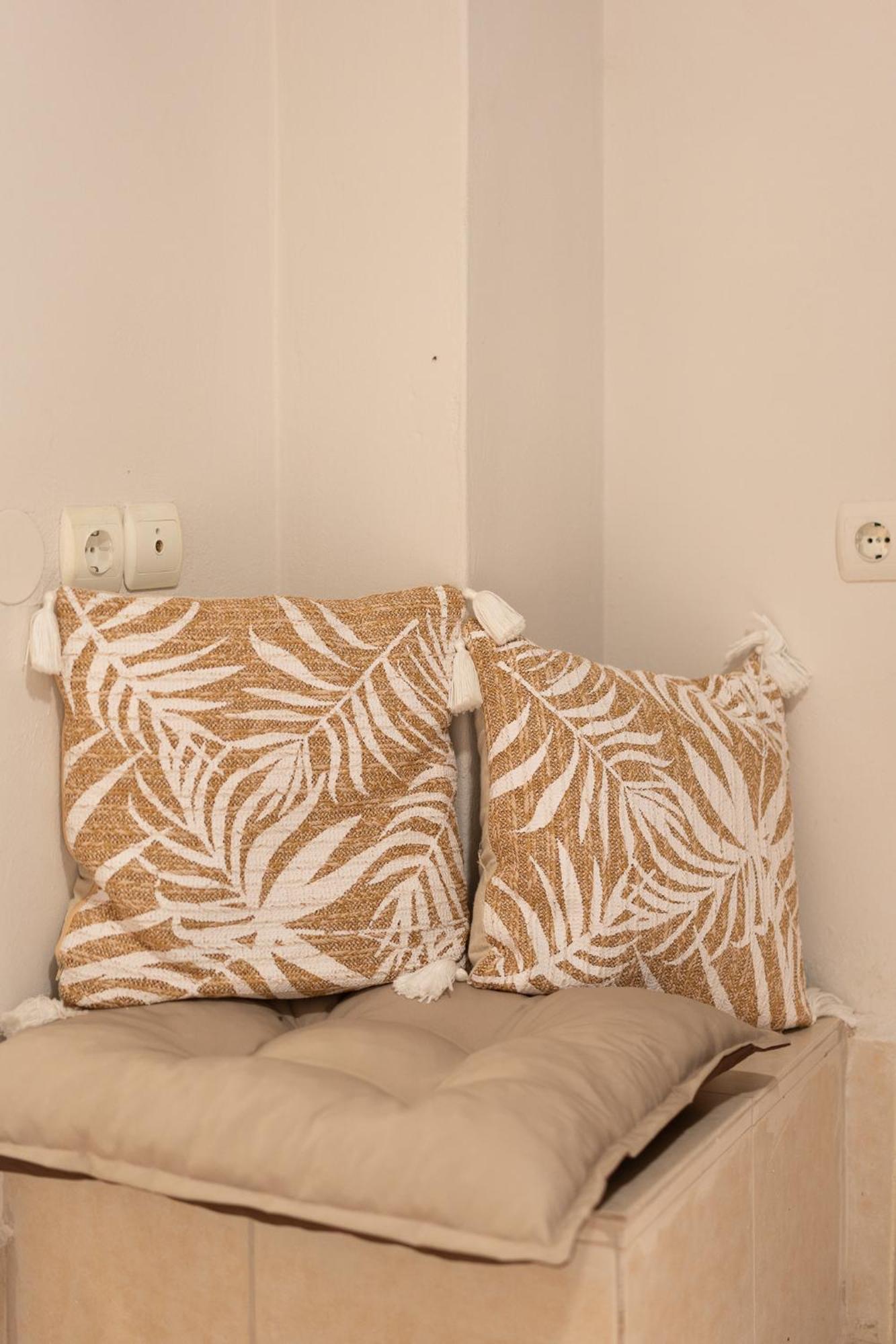 Jasmine House By Panagia Of Petra Apartment Exterior photo